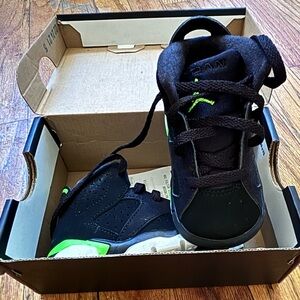 JORDAN 6’s
